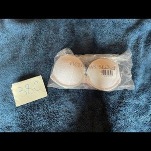 Victoria’s Secret 38C Lined Bra